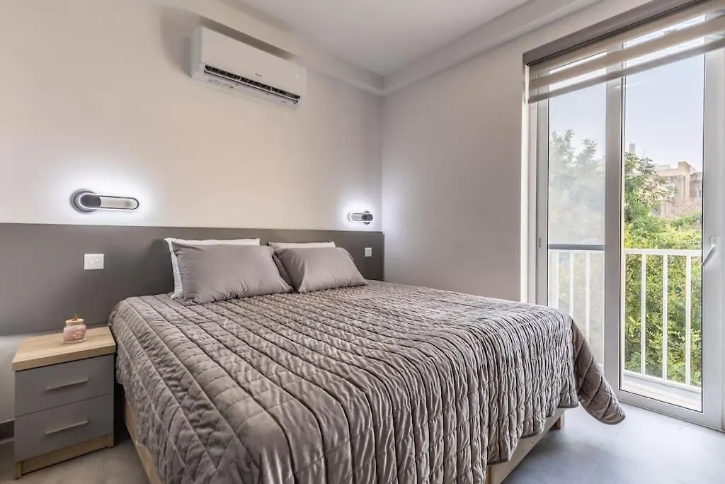 Nocturnal Elegance Apartment By Solea Sliema