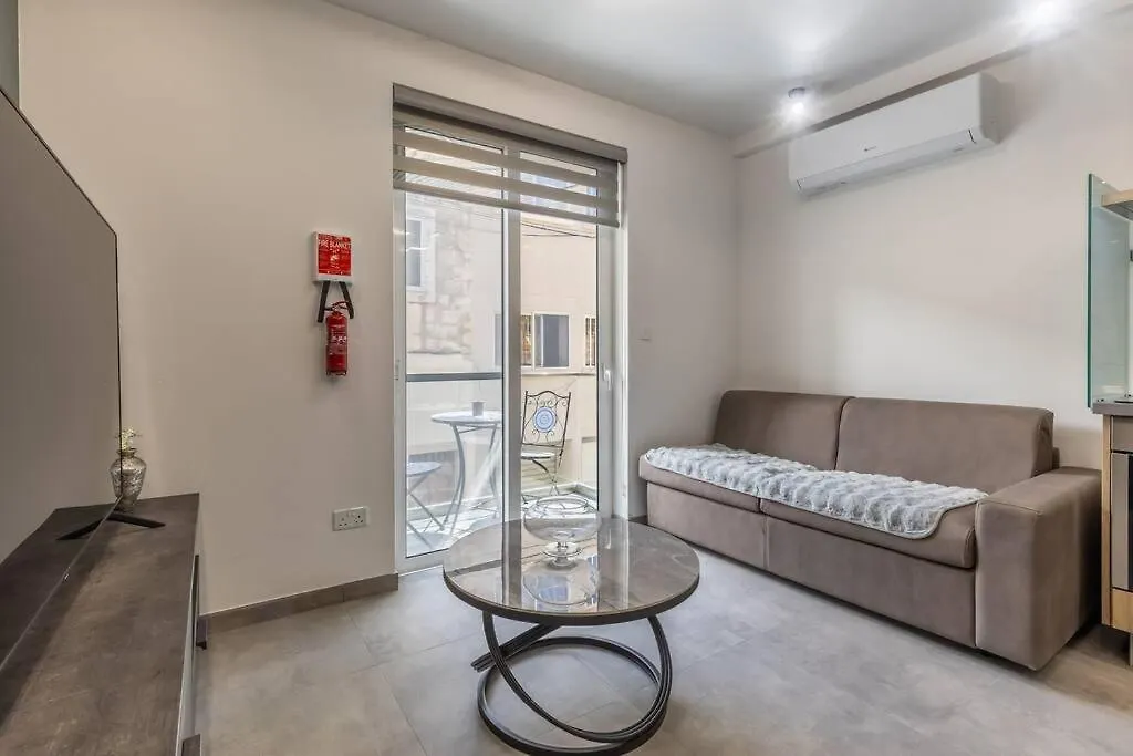 Nocturnal Elegance Apartment By Solea Sliema Malta