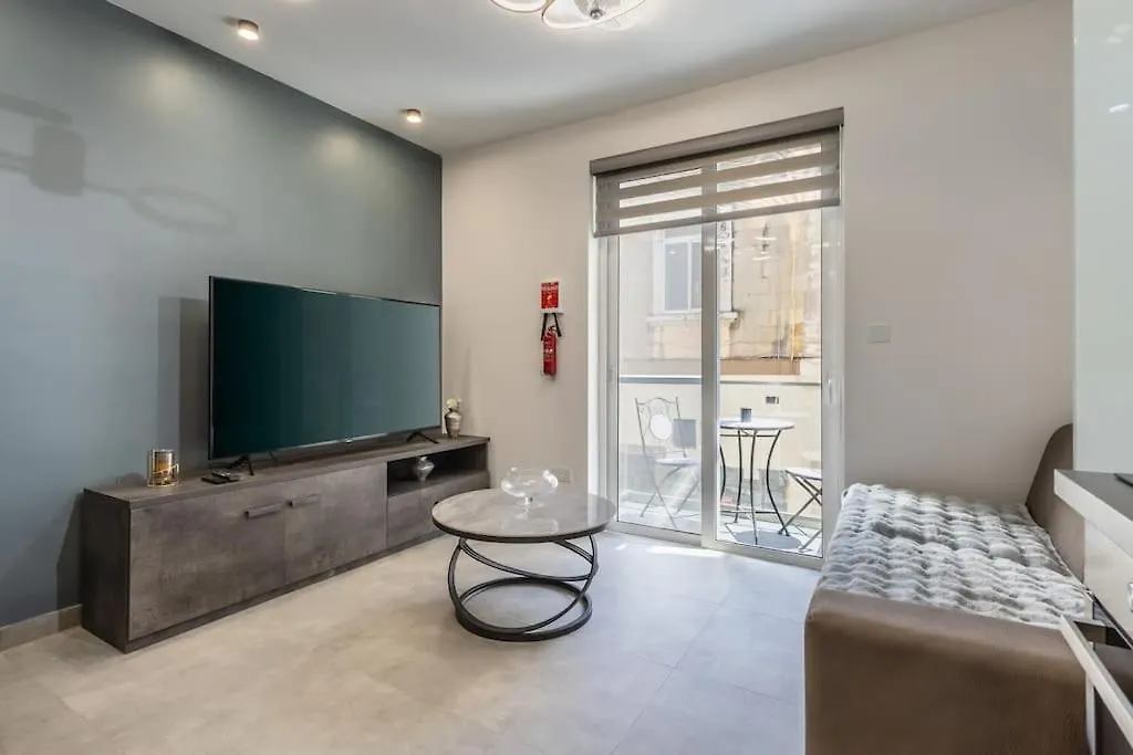 Nocturnal Elegance Apartment By Solea Sliema